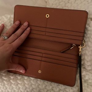 Tory Burch wristlet/ wallet